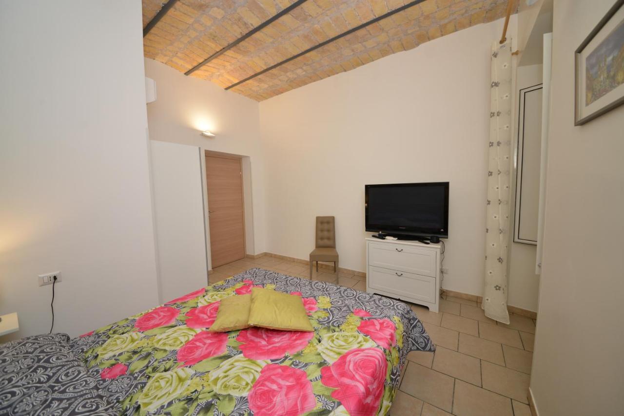 Stars Luxury Apartments Рим Экстерьер фото